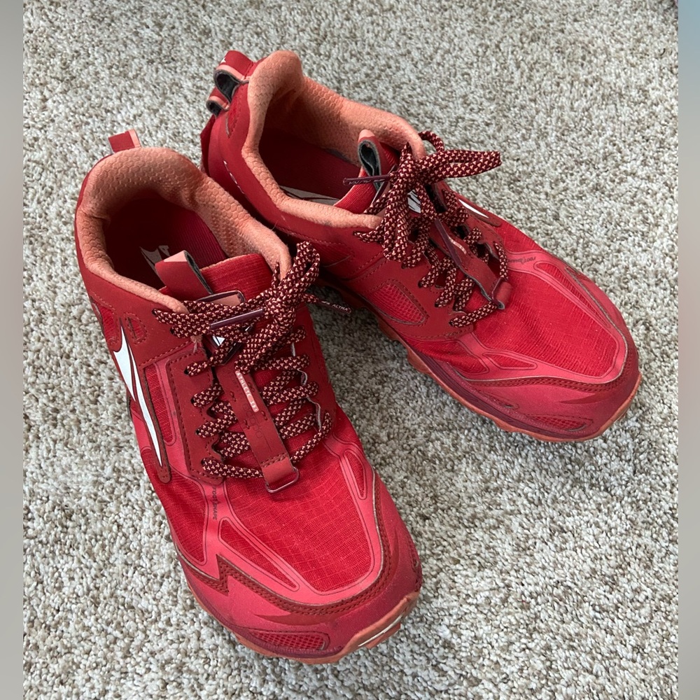 Altra Lone Peak women’s trail running sneaker size 11 / EU 43